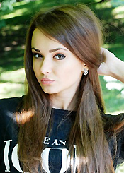Beautiful girl looking for man abroad Yulia 5265